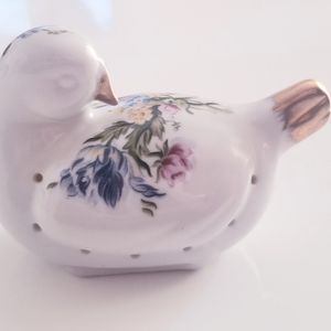 Elizabeth Arden Chelsea Gardens Porcelain Potpourri Bird Pomander Sachet Talc